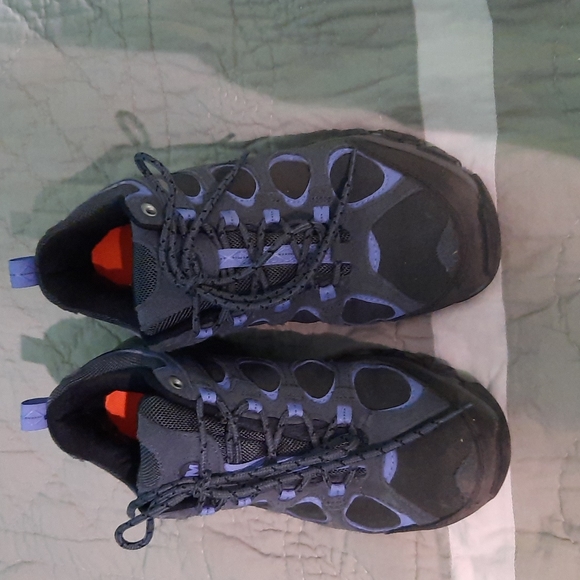 Merrell castle rock hiking shoes - Picture 2 of 6